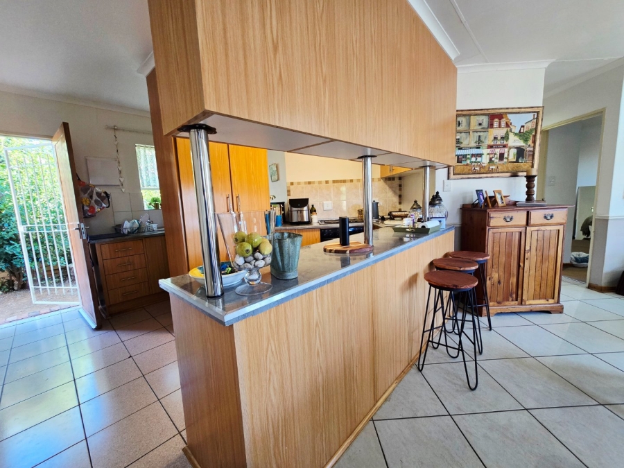 2 Bedroom Property for Sale in Langenhovenpark Free State